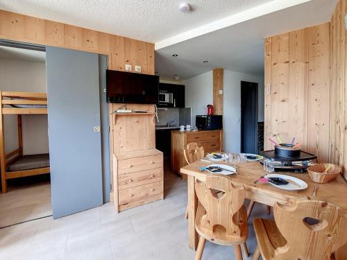 Appartement Les Menuires, 2 pièces, 4 personnes - FR-1-344-969