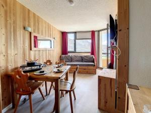Appartement Les Menuires, 2 pièces, 4 personnes - FR-1-344-969