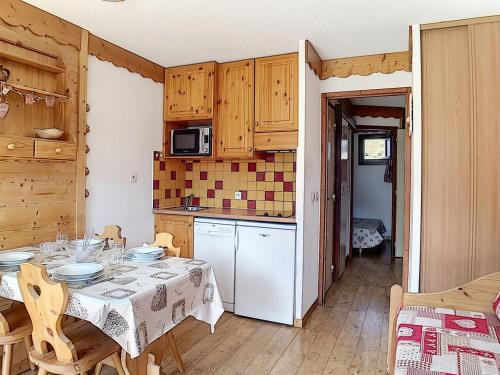 Appartement Les Menuires, 2 pièces, 4 personnes - FR-1-344-977