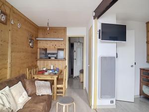 Appartement Les Menuires, 2 pièces, 4 personnes - FR-1-344-991