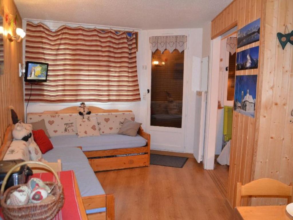 Appartement Les Menuires, 2 pièces, 4 personnes - FR-1-452-155 Reberty 1850 -  - Reberty, 73440 Les Menuires