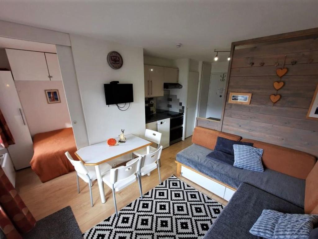 Appartement Les Menuires, 2 pièces, 4 personnes - FR-1-452-200 Reberty 2000  REBERTY, 73440 Les Menuires