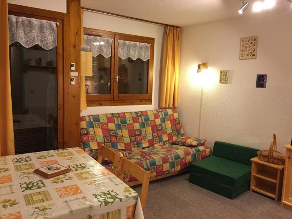 Appartement Les Menuires, 2 pièces, 5 personnes - FR-1-178-192 Les Bruyères, 73440 Les Menuires