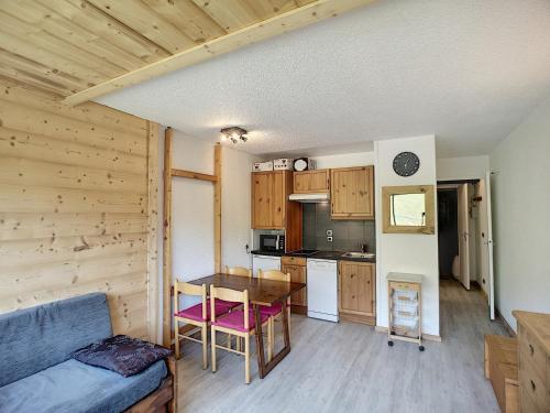 Appartement Les Menuires, 2 pièces, 5 personnes - FR-1-178-70