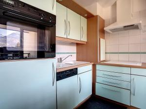 Appartement Les Menuires, 2 pièces, 5 personnes - FR-1-344-1031