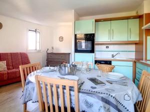 Appartement Les Menuires, 2 pièces, 5 personnes - FR-1-344-1031