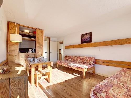 Appartement Les Menuires, 2 pièces, 5 personnes - FR-1-344-1059