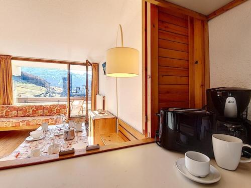 Appartement Les Menuires, 2 pièces, 5 personnes - FR-1-344-1059