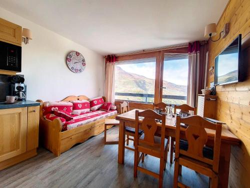 Appartement Les Menuires, 2 pièces, 5 personnes - FR-1-344-769