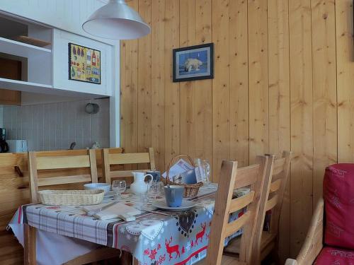 Appartement Les Menuires, 2 pièces, 5 personnes - FR-1-344-779