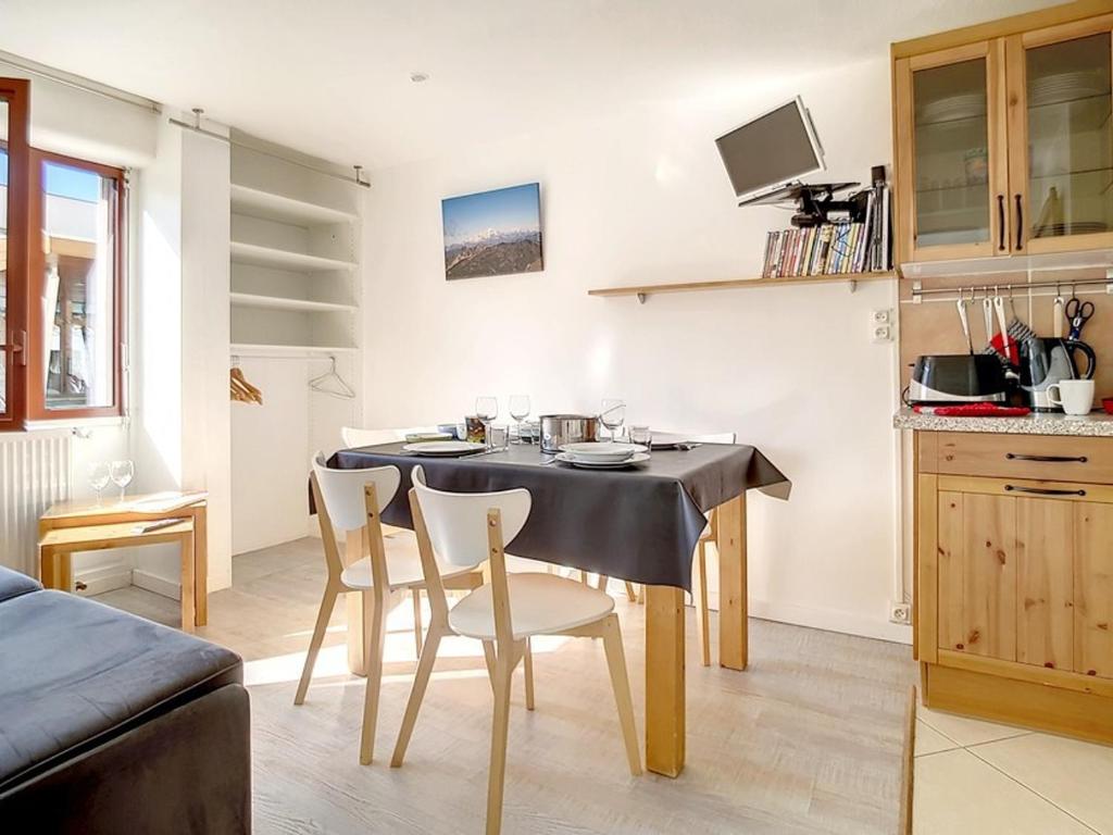 Appartement Les Menuires, 2 pièces, 5 personnes - FR-1-344-781 LA CROISETTE 11 Rue des Lumières, 73440 Les Menuires