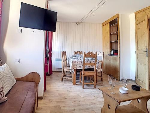 Appartement Les Menuires, 2 pièces, 5 personnes - FR-1-344-797