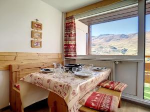 Appartement Les Menuires, 2 pièces, 5 personnes - FR-1-344-822