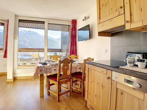Appartement Les Menuires, 2 pièces, 5 personnes - FR-1-344-850