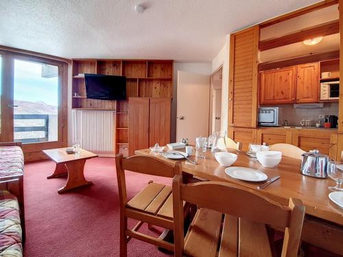 Appartement Les Menuires, 2 pièces, 5 personnes - FR-1-344-878