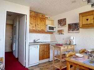 Appartement Les Menuires, 2 pièces, 5 personnes - FR-1-344-943