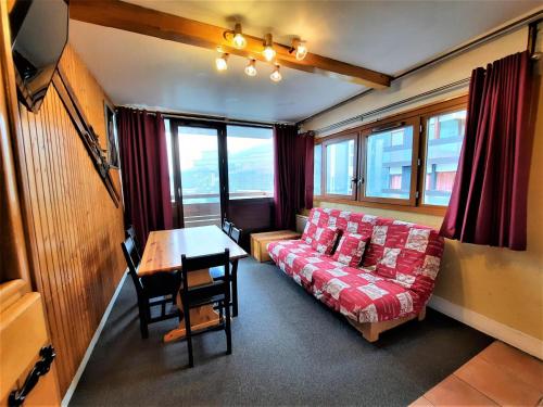 Appartement Les Menuires, 2 pièces, 5 personnes - FR-1-452-131