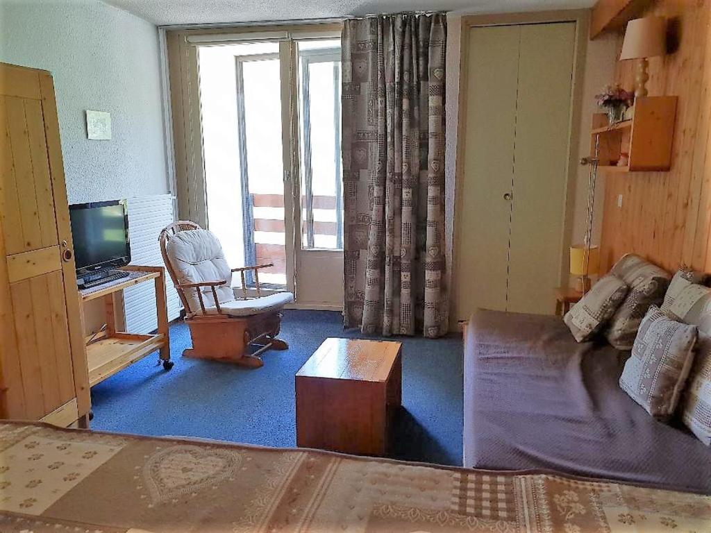 Appartement Les Menuires, 2 pièces, 5 personnes - FR-1-574-11 CROISETTE, 73440 Les Menuires