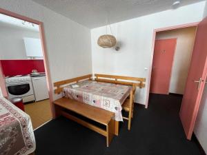 Appartement Les Menuires, 2 pièces, 5 personnes - FR-1-574-54