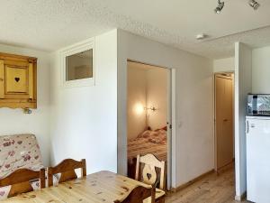 Appartement Les Menuires, 2 pièces, 6 personnes - FR-1-178-325