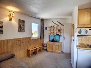Appartement Les Menuires, 2 pièces, 6 personnes - FR-1-178-75