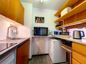 Appartement Les Menuires, 2 pièces, 6 personnes - FR-1-344-1045