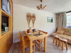 Appartement Les Menuires, 2 pièces, 6 personnes - FR-1-344-369