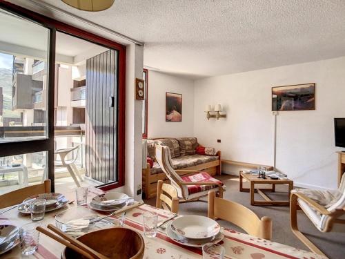 Appartement Les Menuires, 2 pièces, 6 personnes - FR-1-344-750