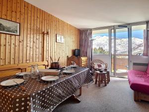 Appartement Les Menuires, 2 pièces, 6 personnes - FR-1-344-762