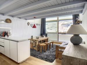 Appartement Les Menuires, 2 pièces, 6 personnes - FR-1-344-814