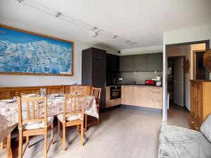 Appartement Les Menuires, 2 pièces, 6 personnes - FR-1-344-818