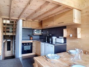 Appartement Les Menuires, 2 pièces, 6 personnes - FR-1-344-828
