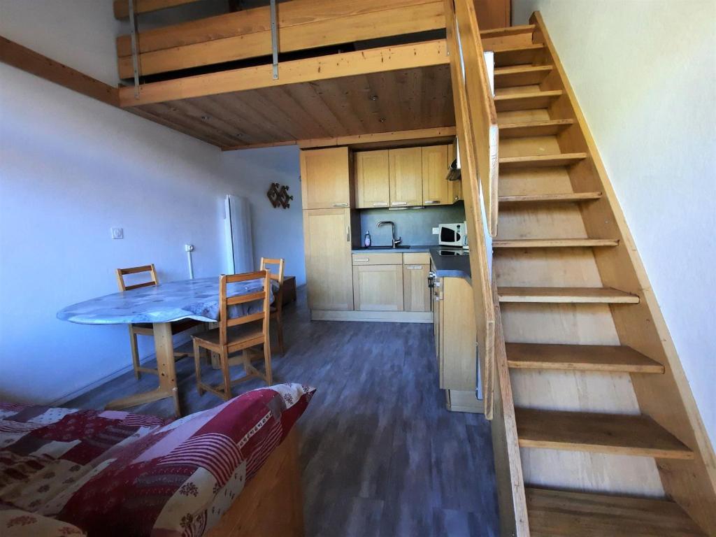 Appartement Les Menuires, 2 pièces, 6 personnes - FR-1-452-205 Fontanettes, 73440 Les Menuires