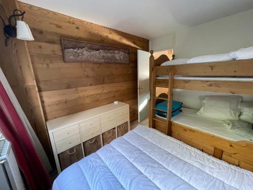Appartement Les Menuires, 2 pièces, 6 personnes - FR-1-574-44