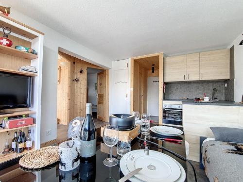 Appartement Les Menuires, 3 pièces, 4 personnes - FR-1-344-1121