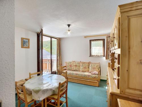 Appartement Les Menuires, 3 pièces, 5 personnes - FR-1-178-179
