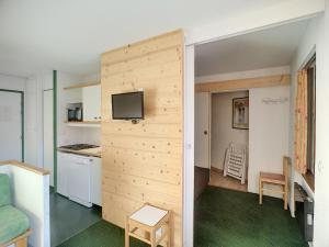 Appartement Les Menuires, 3 pièces, 5 personnes - FR-1-178-61