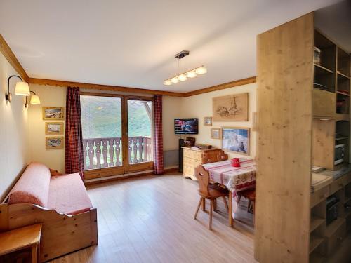 Appartement Les Menuires, 3 pièces, 6 personnes - FR-1-178-160