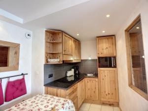 Appartement Les Menuires, 3 pièces, 6 personnes - FR-1-178-170