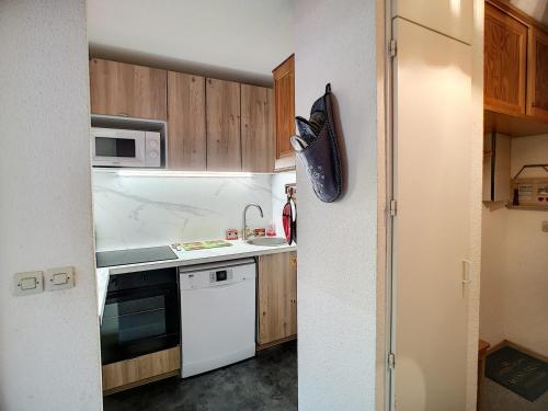 Appartement Les Menuires, 3 pièces, 6 personnes - FR-1-178-32