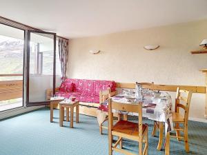 Appartement Les Menuires, 3 pièces, 6 personnes - FR-1-344-464