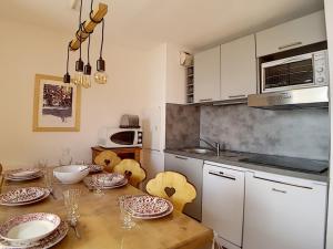 Appartement Les Menuires, 3 pièces, 6 personnes - FR-1-344-789