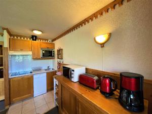Appartement Les Menuires, 3 pièces, 6 personnes - FR-1-452-126