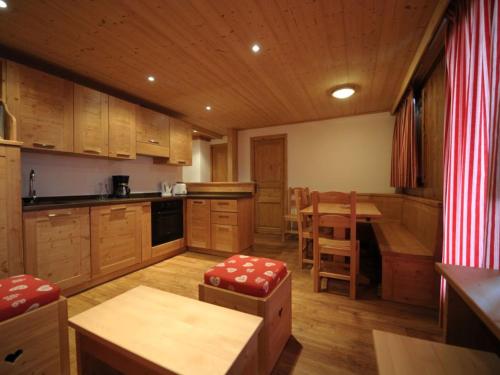Appartement Les Menuires, 3 pièces, 6 personnes - FR-1-452-88