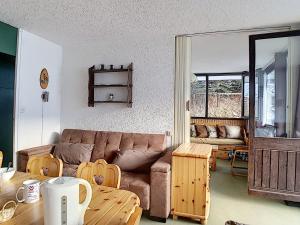 Appartement Les Menuires, 3 pièces, 8 personnes - FR-1-344-1037
