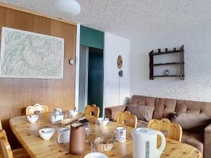 Appartement Appartement Les Menuires, 3 pièces, 8 personnes - FR-1-344-1037 LA CROISETTE 1 Avenue de la Croisette 73440 Les Menuires Rhône-Alpes