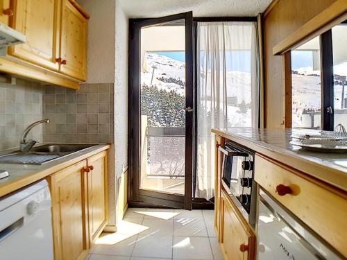 Appartement Les Menuires, 3 pièces, 8 personnes - FR-1-344-1054