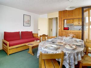 Appartement Les Menuires, 3 pièces, 8 personnes - FR-1-344-1054