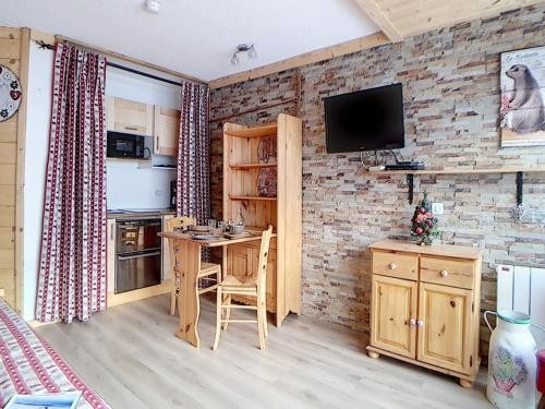 Appartement Les Menuires, 3 pièces, 8 personnes - FR-1-344-505