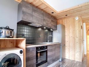 Appartement Les Menuires, 4 pièces, 10 personnes - FR-1-344-366